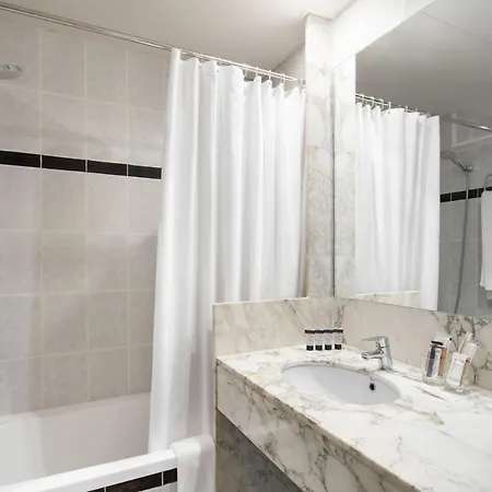Love hotel Punt 14 *