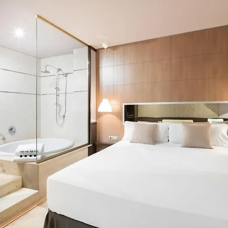 Punt 14 Love hotel *