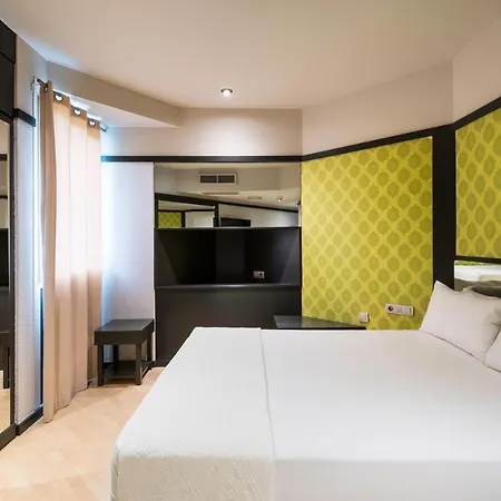 Punt 14 Love hotel Gava